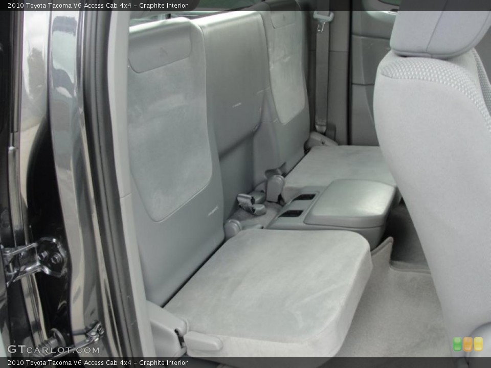 Graphite Interior Photo for the 2010 Toyota Tacoma V6 Access Cab 4x4 #40547457