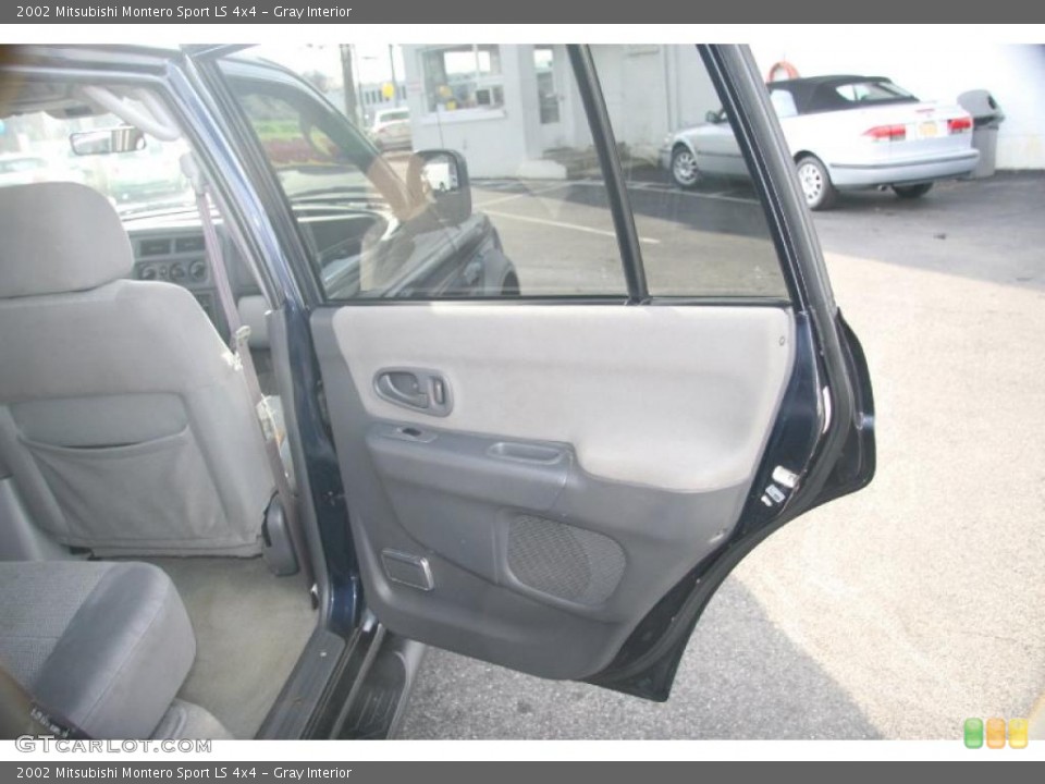 Gray Interior Door Panel for the 2002 Mitsubishi Montero Sport LS 4x4 #40550665