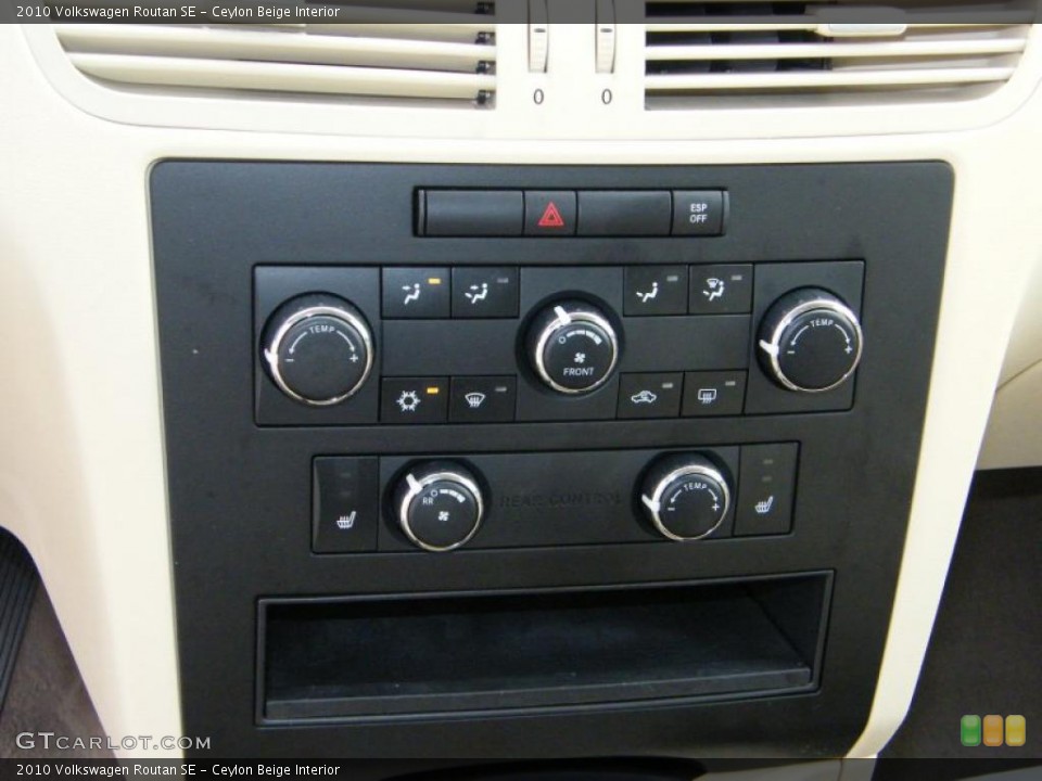 Ceylon Beige Interior Controls for the 2010 Volkswagen Routan SE #40558309