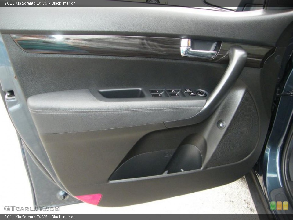 Black Interior Door Panel for the 2011 Kia Sorento EX V6 #40561097