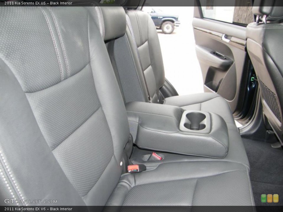 Black Interior Photo for the 2011 Kia Sorento EX V6 #40561273