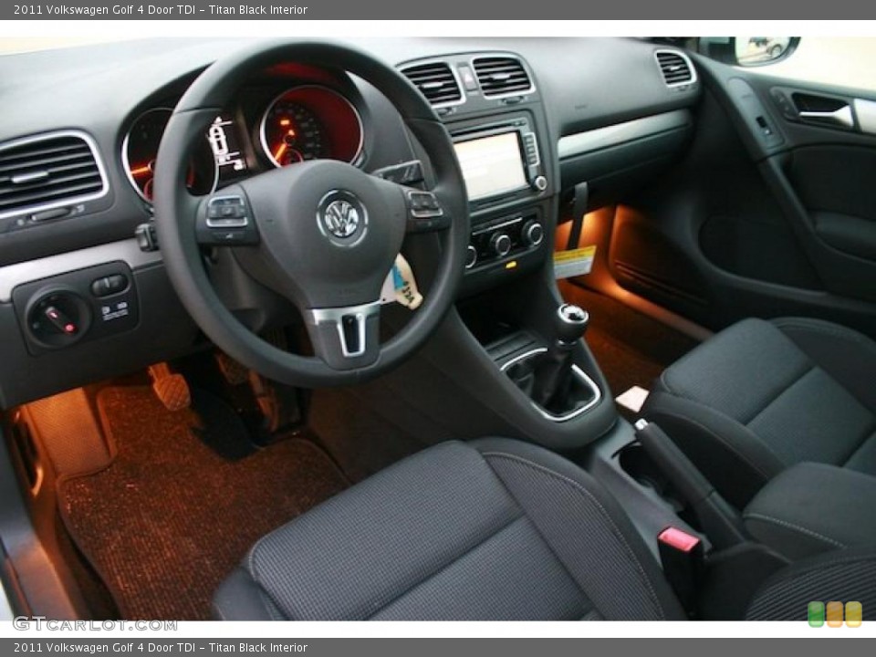 Titan Black Interior Photo for the 2011 Volkswagen Golf 4 Door TDI #40567754