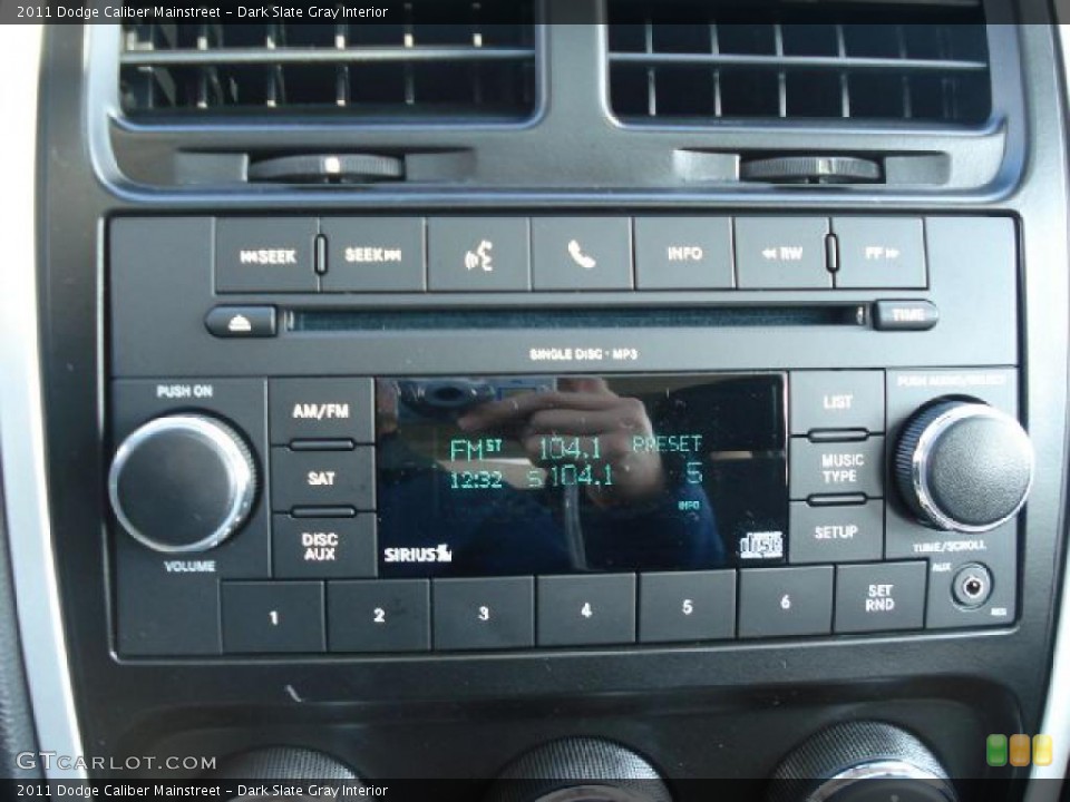 Dark Slate Gray Interior Controls for the 2011 Dodge Caliber Mainstreet #40569770