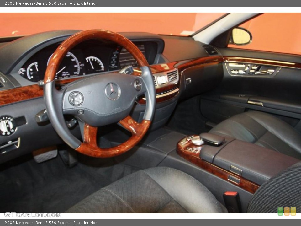 Black Interior Dashboard for the 2008 Mercedes-Benz S 550 Sedan #40571885
