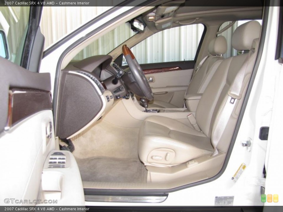 Cashmere Interior Photo for the 2007 Cadillac SRX 4 V8 AWD #40576777