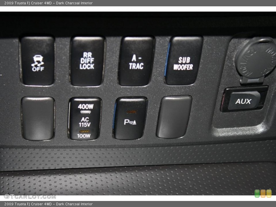 Dark Charcoal Interior Controls for the 2009 Toyota FJ Cruiser 4WD #40579033