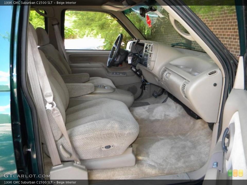 Beige Interior Photo for the 1996 GMC Suburban C1500 SLT #40580265