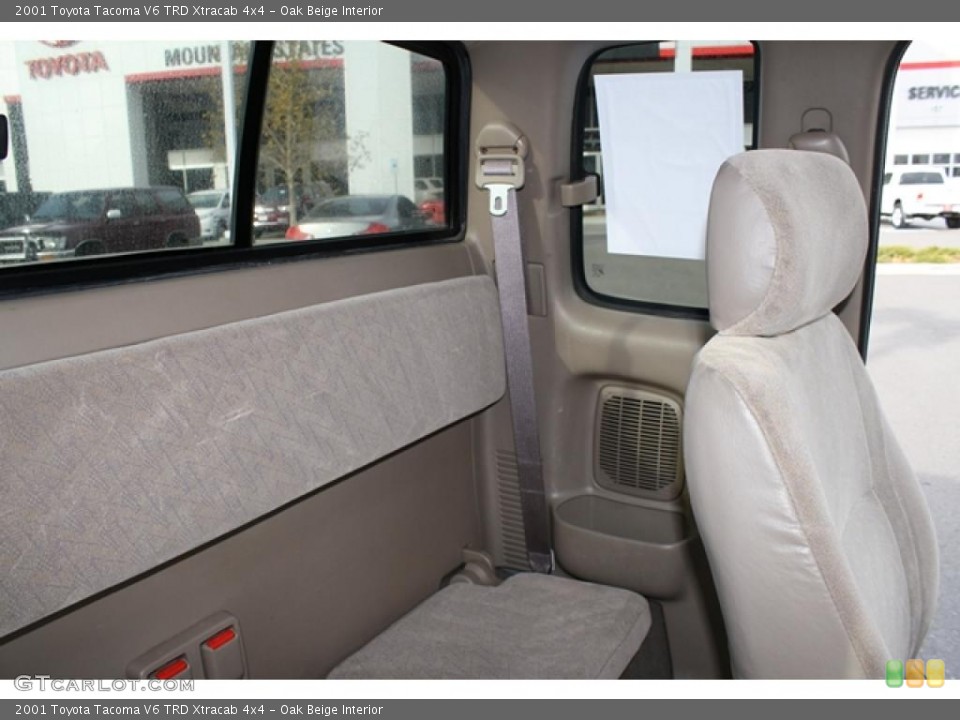 Oak Beige Interior Photo for the 2001 Toyota Tacoma V6 TRD Xtracab 4x4 #40581415