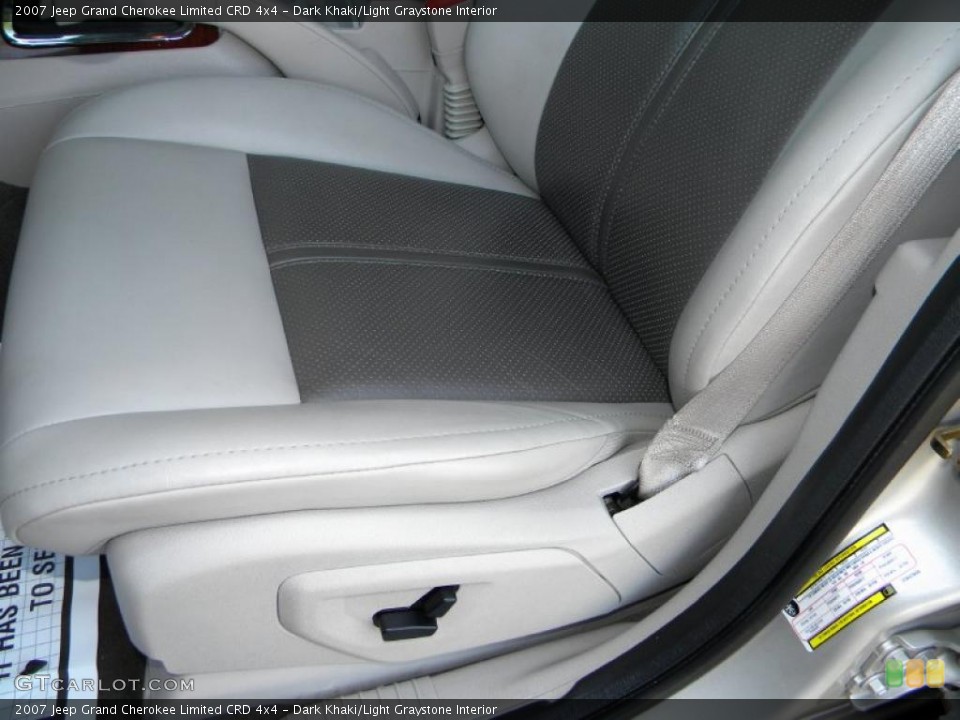 Dark Khaki/Light Graystone Interior Photo for the 2007 Jeep Grand Cherokee Limited CRD 4x4 #40587277