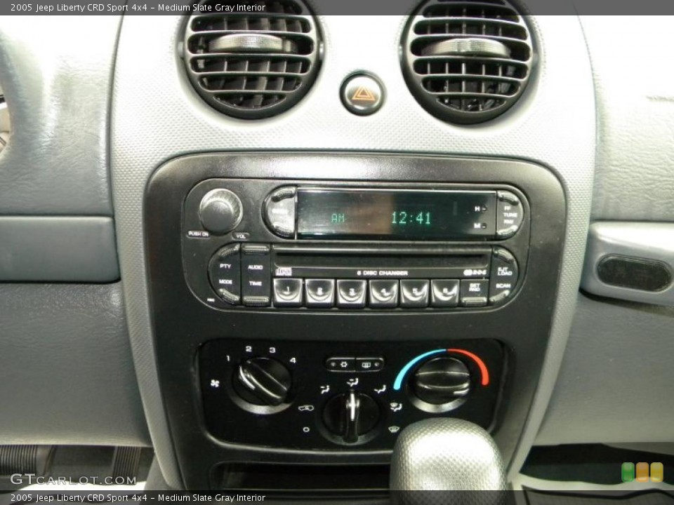 Medium Slate Gray Interior Controls for the 2005 Jeep Liberty CRD Sport 4x4 #40588745
