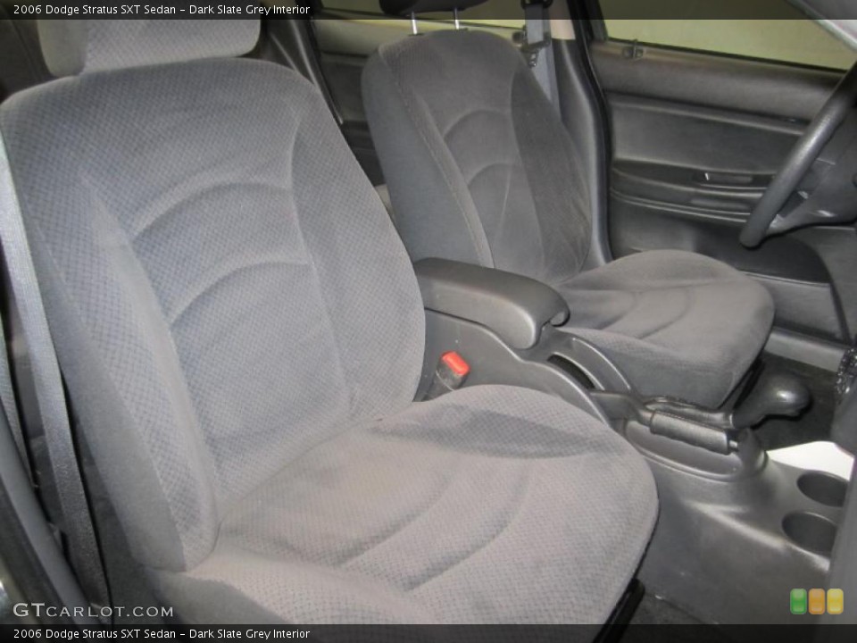 Dark Slate Grey Interior Photo for the 2006 Dodge Stratus SXT Sedan #40589329