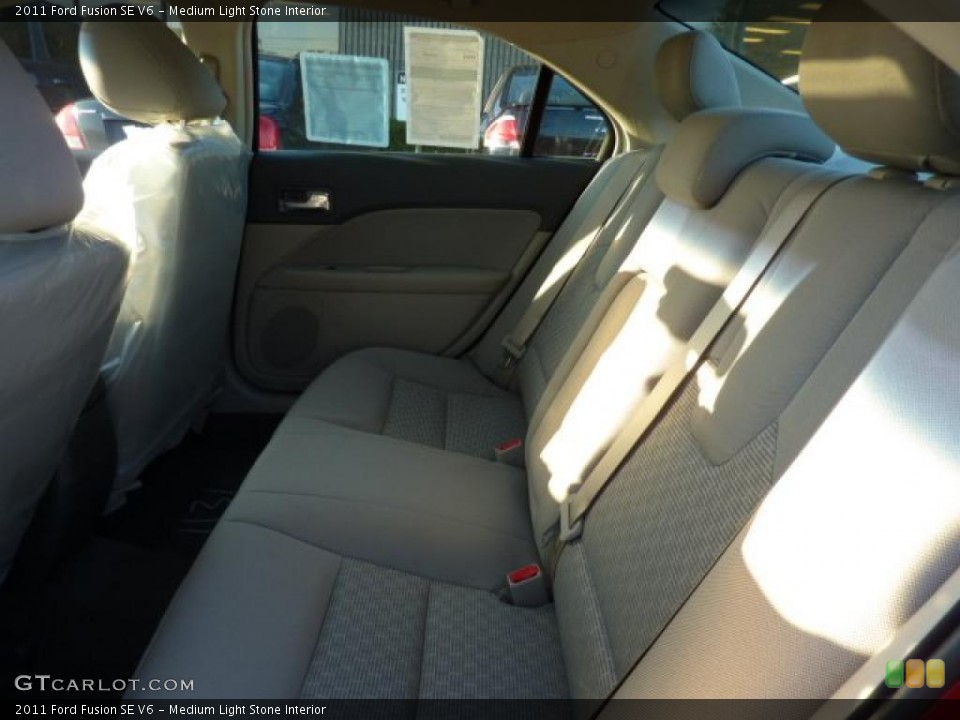 Medium Light Stone Interior Photo for the 2011 Ford Fusion SE V6 #40590845