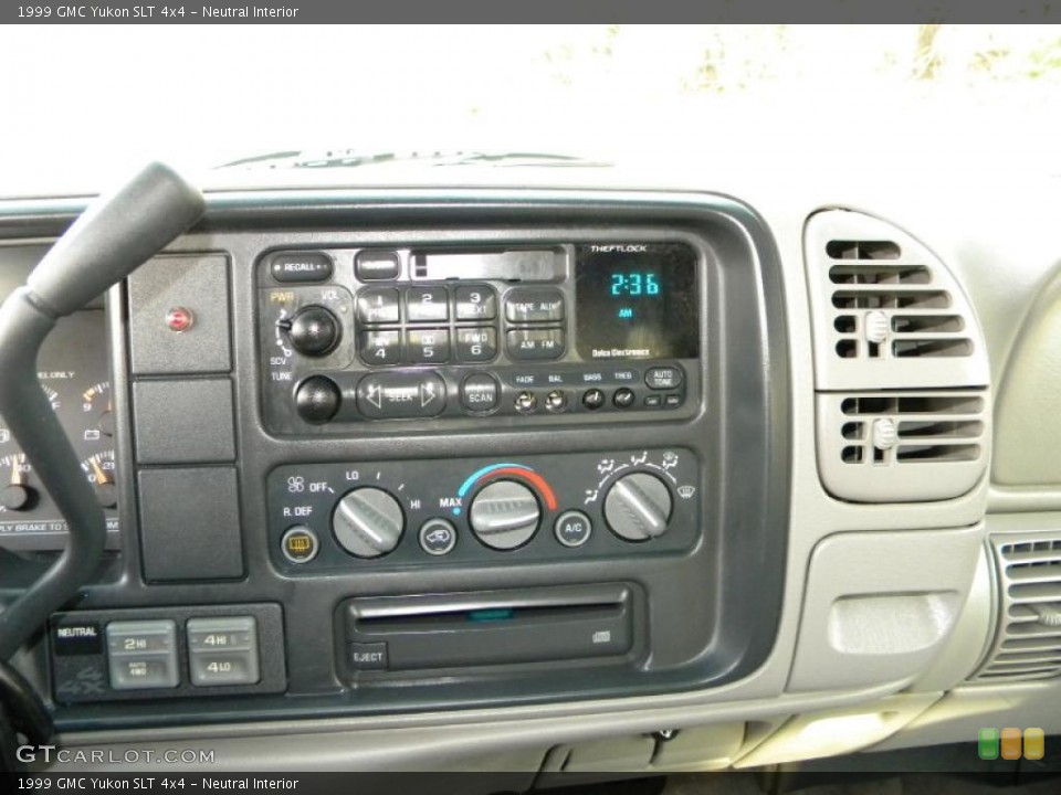 Neutral Interior Controls for the 1999 GMC Yukon SLT 4x4 #40591257