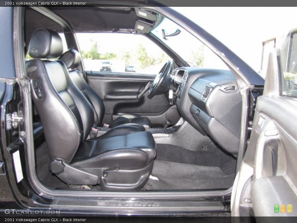 Black Interior Photo for the 2001 Volkswagen Cabrio GLX #40593333