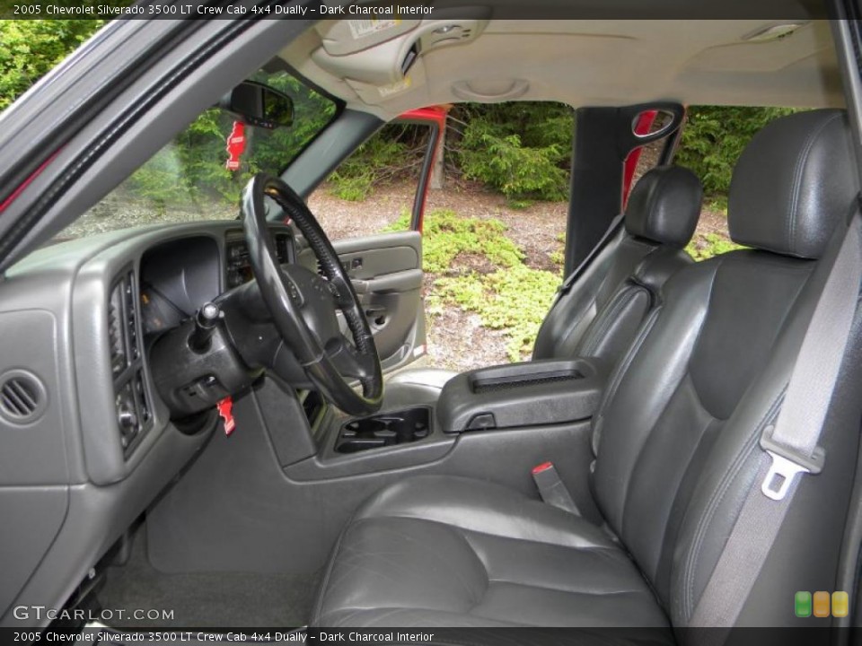 Dark Charcoal Interior Photo for the 2005 Chevrolet Silverado 3500 LT Crew Cab 4x4 Dually #40593793