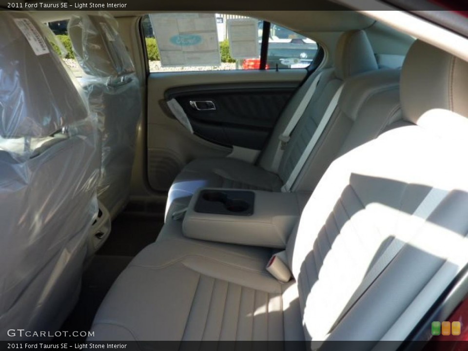Light Stone Interior Photo for the 2011 Ford Taurus SE #40596797