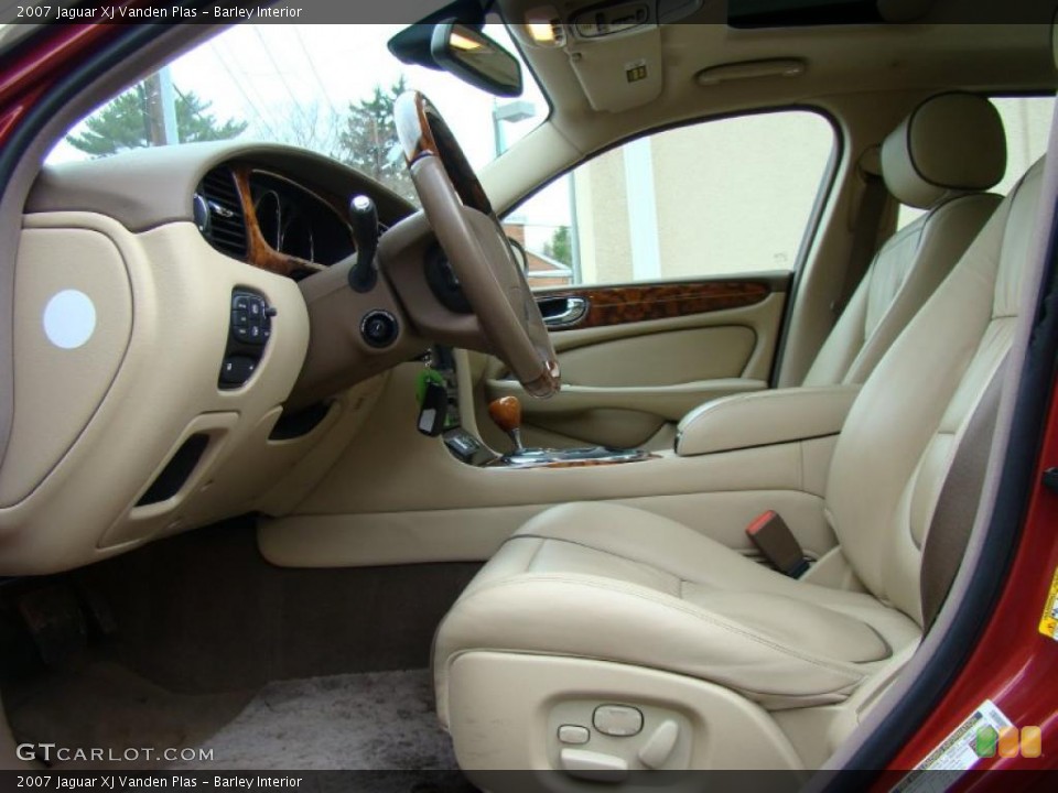 Barley Interior Photo for the 2007 Jaguar XJ Vanden Plas #40603009