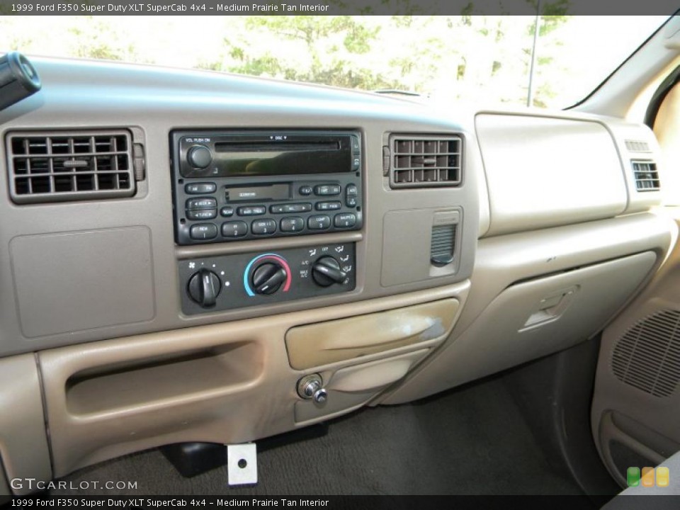 Medium Prairie Tan Interior Dashboard for the 1999 Ford F350 Super Duty XLT SuperCab 4x4 #40603229