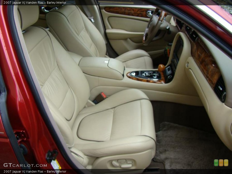 Barley Interior Photo for the 2007 Jaguar XJ Vanden Plas #40603285