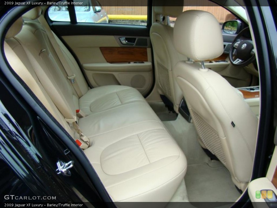 Barley/Truffle Interior Photo for the 2009 Jaguar XF Luxury #40603673
