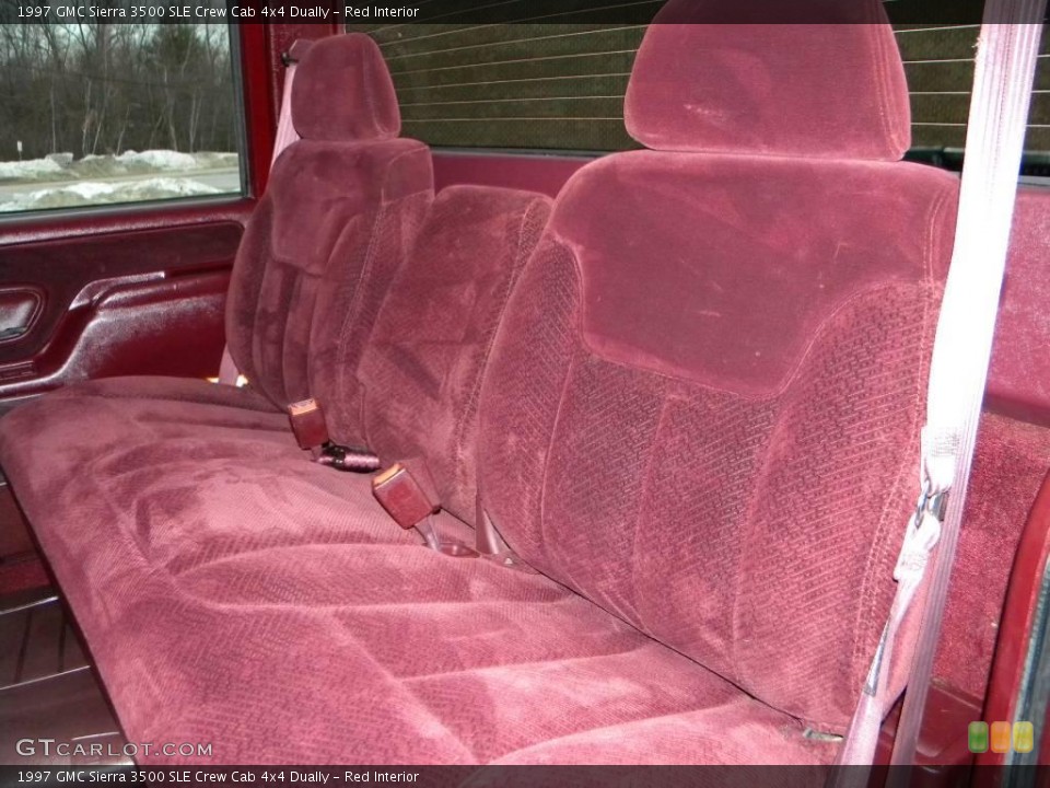 Red Interior Photo for the 1997 GMC Sierra 3500 SLE Crew Cab 4x4 Dually #40624742