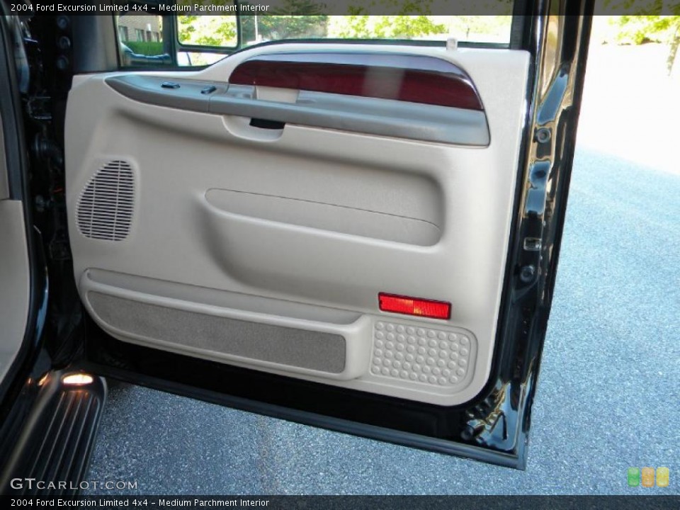 Medium Parchment Interior Door Panel for the 2004 Ford Excursion Limited 4x4 #40627447