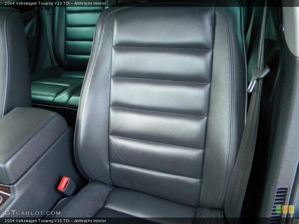 Anthracite Interior Photo for the 2004 Volkswagen Touareg V10 TDI #40627678