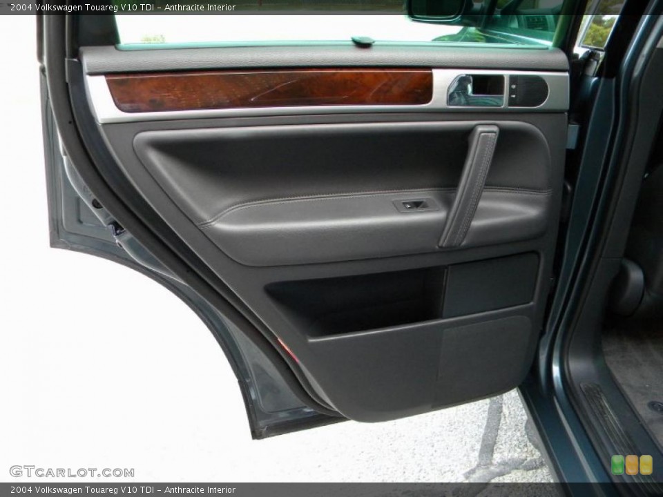 Anthracite Interior Door Panel for the 2004 Volkswagen Touareg V10 TDI #40627834