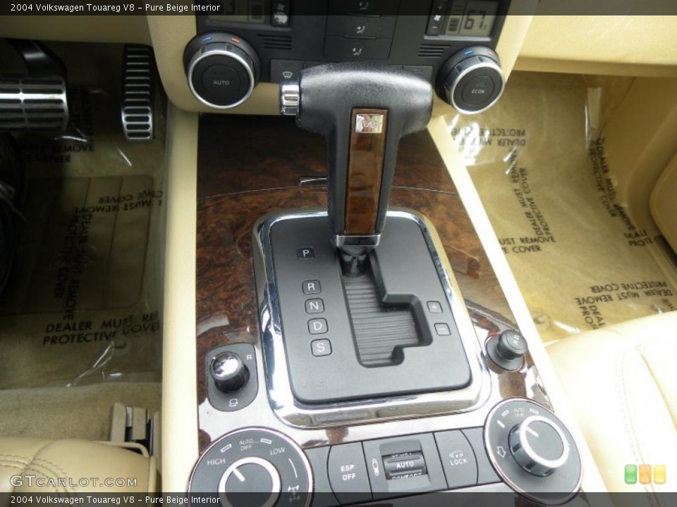Pure Beige Interior Transmission for the 2004 Volkswagen Touareg V8 #40628158
