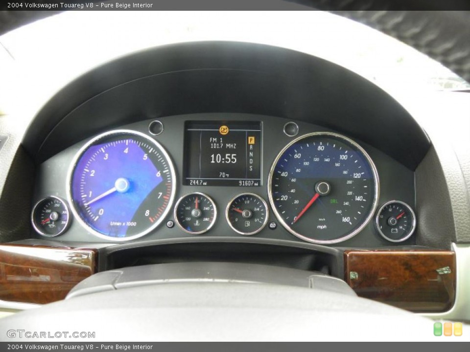 Pure Beige Interior Gauges for the 2004 Volkswagen Touareg V8 #40628206