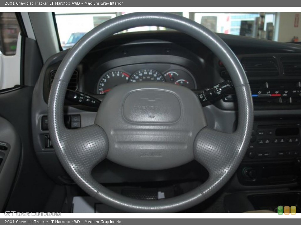 Medium Gray Interior Steering Wheel for the 2001 Chevrolet Tracker LT Hardtop 4WD #40628510