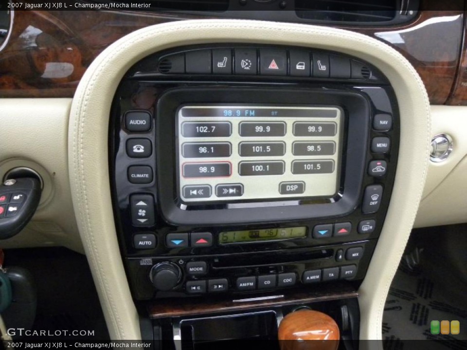 Champagne/Mocha Interior Controls for the 2007 Jaguar XJ XJ8 L #40630542