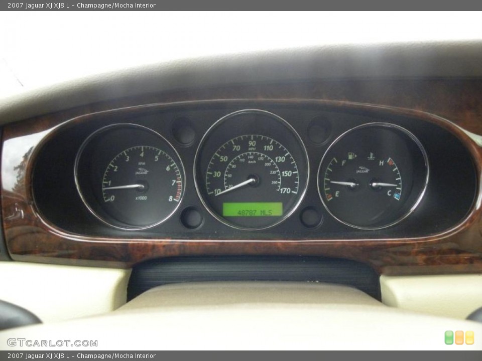 Champagne/Mocha Interior Gauges for the 2007 Jaguar XJ XJ8 L #40630571