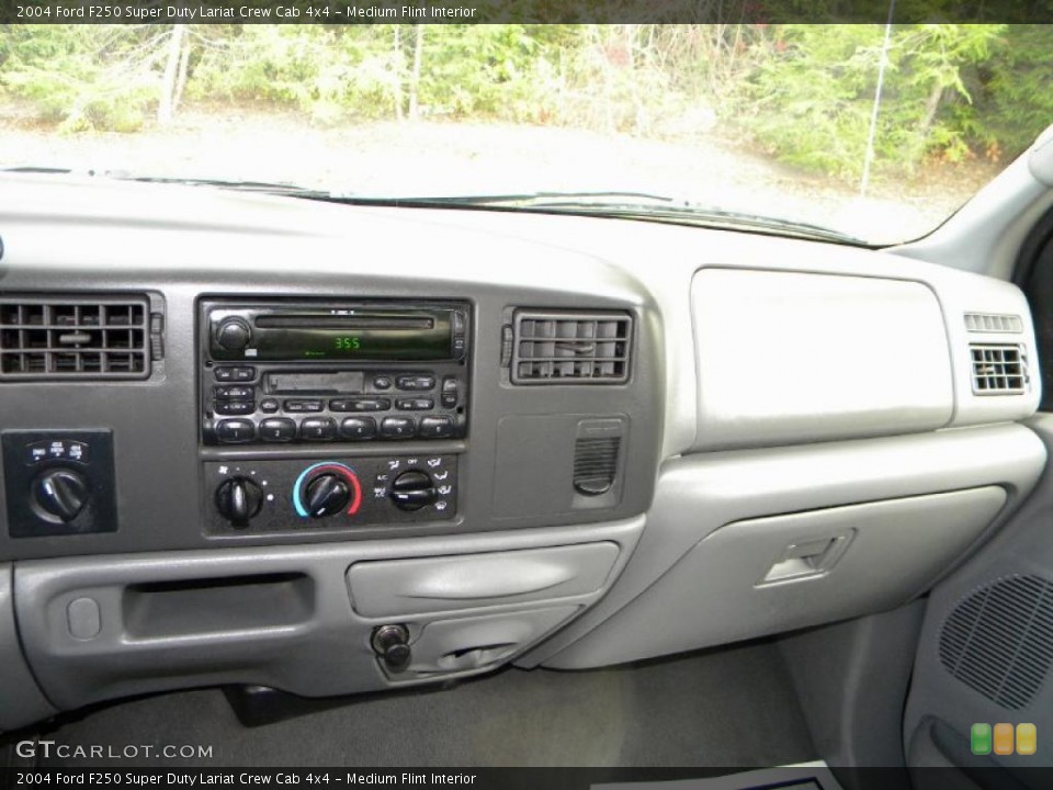Medium Flint Interior Dashboard for the 2004 Ford F250 Super Duty Lariat Crew Cab 4x4 #40631640