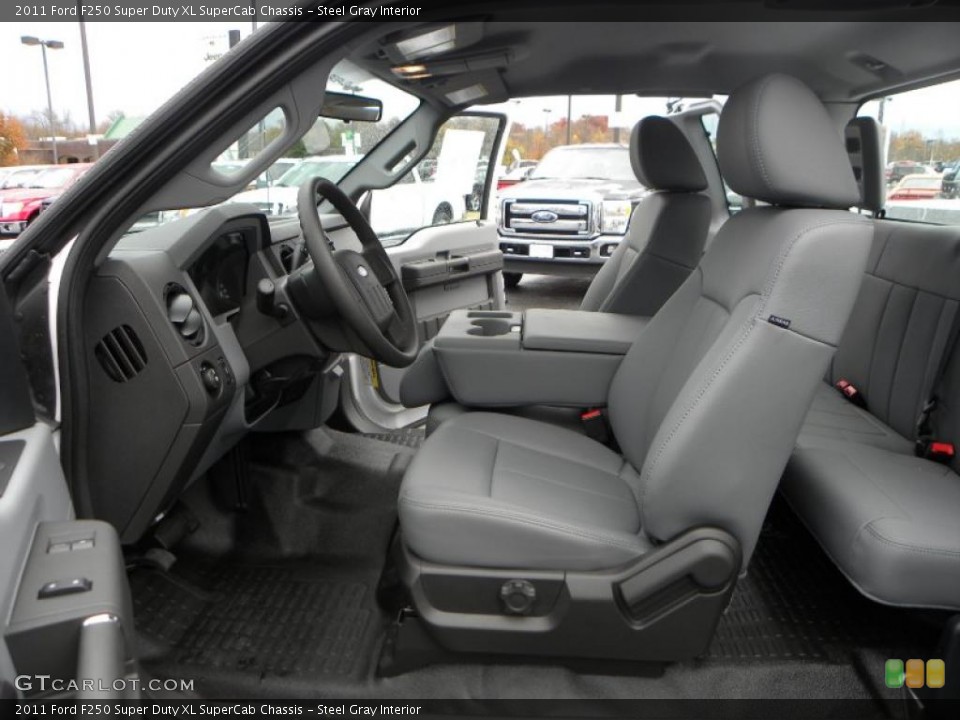 Steel Gray Interior Photo for the 2011 Ford F250 Super Duty XL SuperCab Chassis #40632458