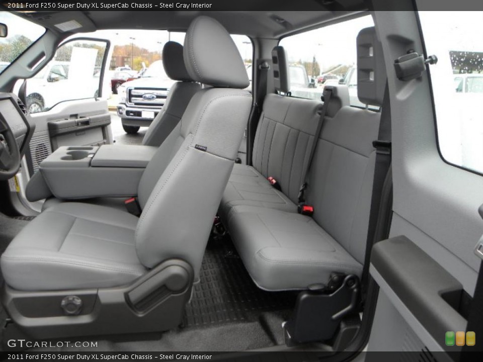 Steel Gray Interior Photo for the 2011 Ford F250 Super Duty XL SuperCab Chassis #40632470