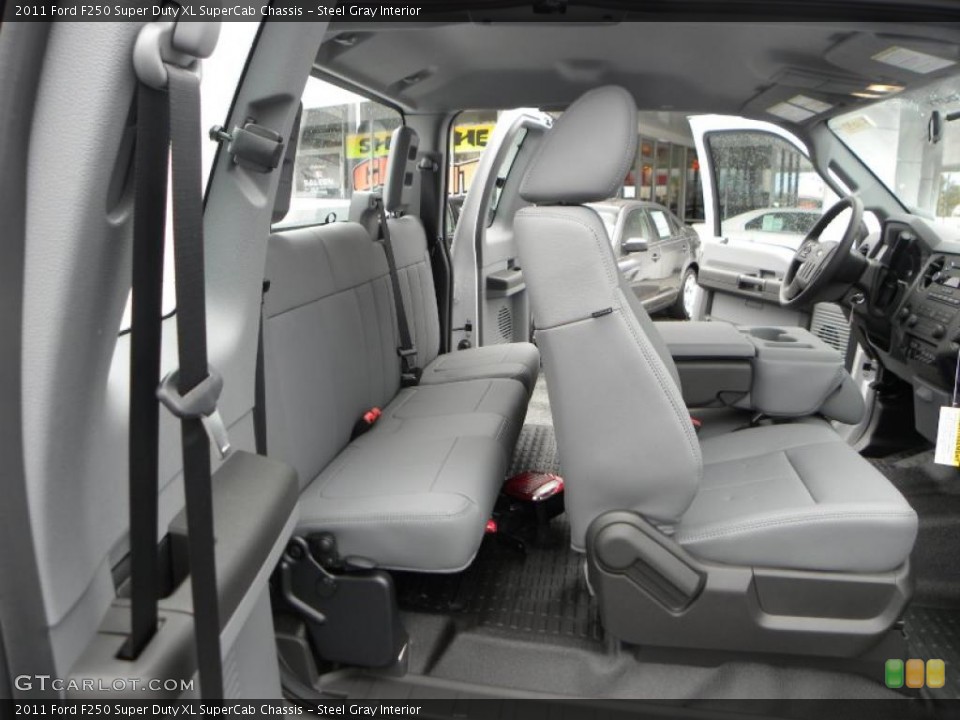 Steel Gray Interior Photo for the 2011 Ford F250 Super Duty XL SuperCab Chassis #40632486