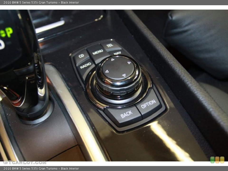 Black Interior Controls for the 2010 BMW 5 Series 535i Gran Turismo #40635678