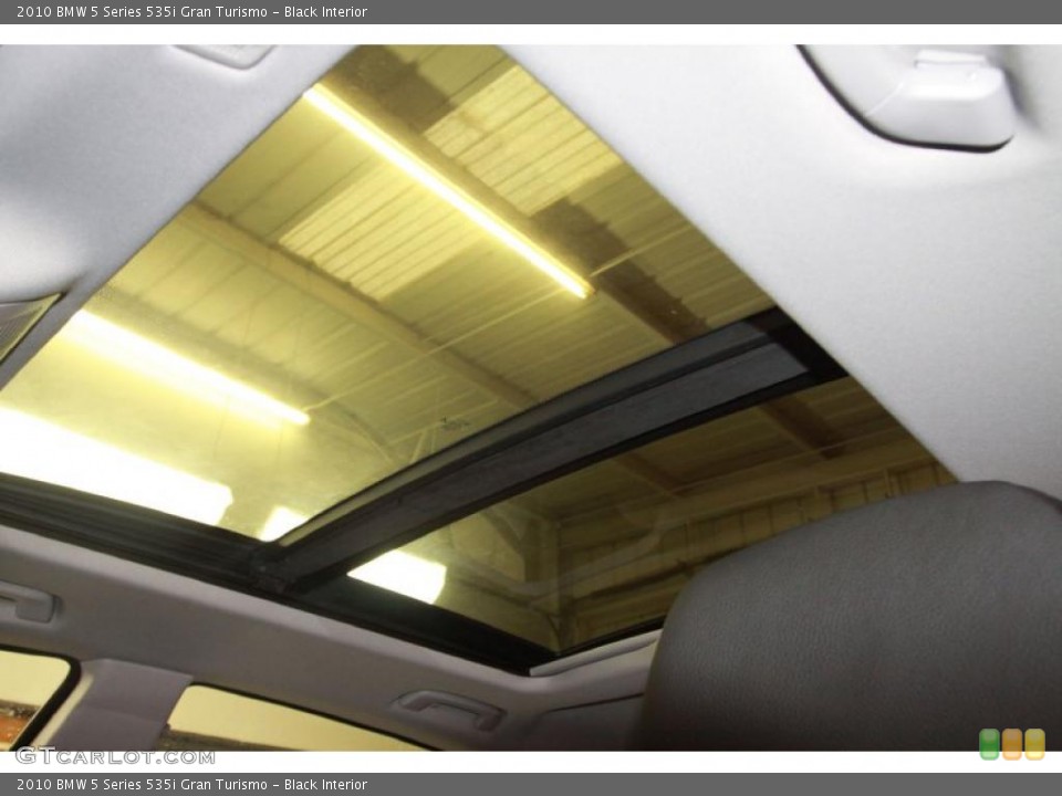 Black Interior Sunroof for the 2010 BMW 5 Series 535i Gran Turismo #40635726