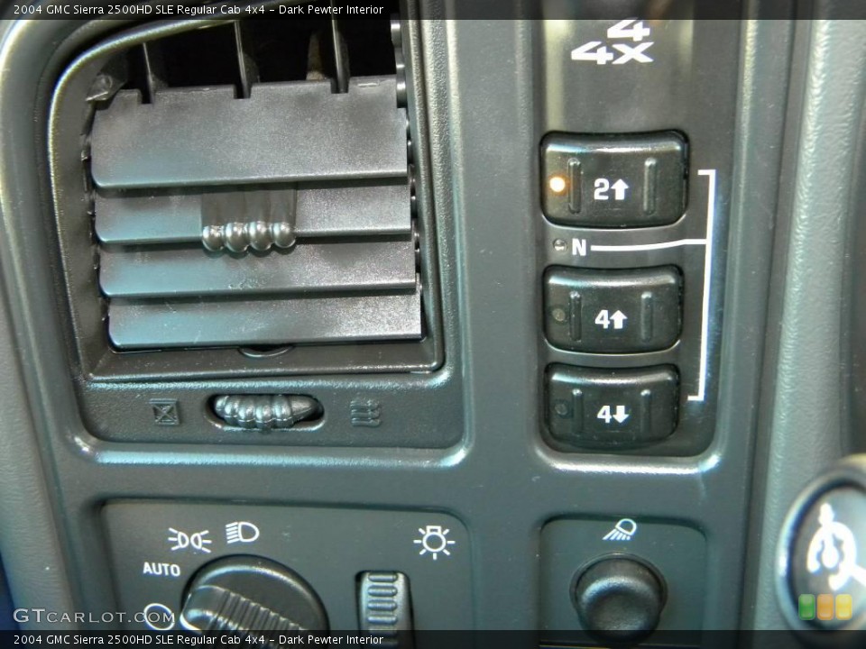 Dark Pewter Interior Controls for the 2004 GMC Sierra 2500HD SLE Regular Cab 4x4 #40638126