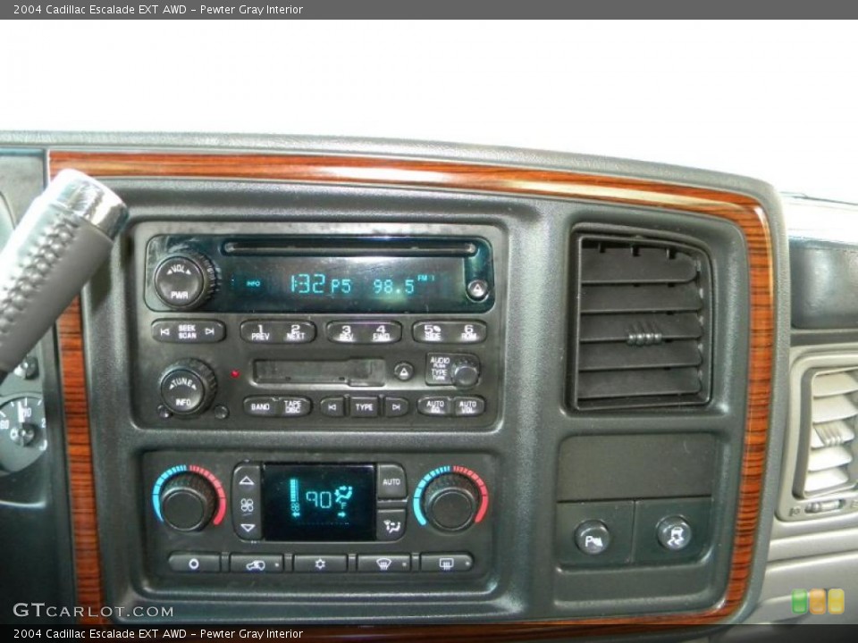 Pewter Gray Interior Controls for the 2004 Cadillac Escalade EXT AWD #40638722