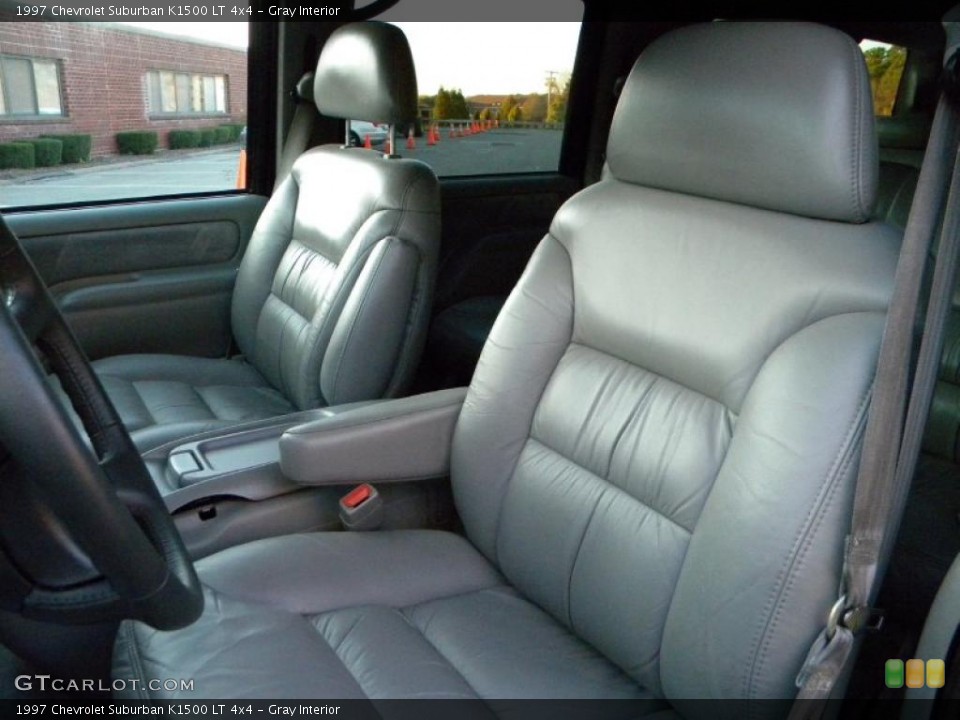 Gray Interior Photo for the 1997 Chevrolet Suburban K1500 LT 4x4 #40641319