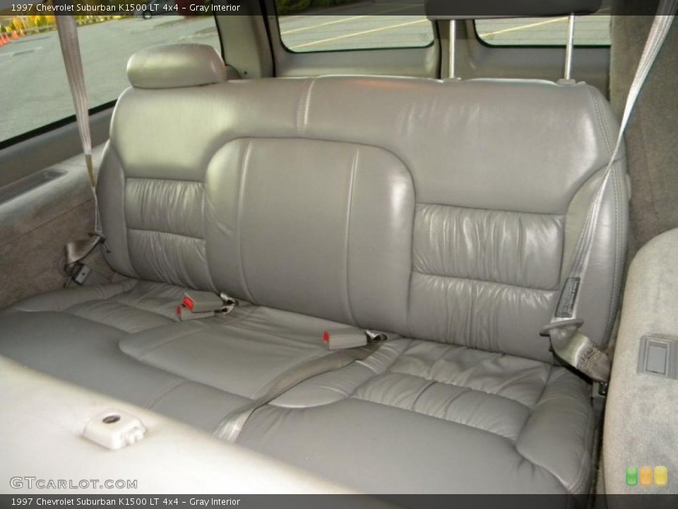 Gray Interior Photo for the 1997 Chevrolet Suburban K1500 LT 4x4 #40641450