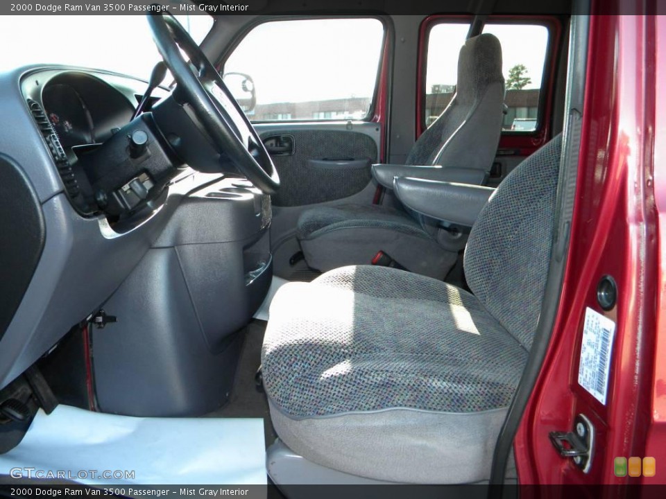 Mist Gray Interior Photo for the 2000 Dodge Ram Van 3500 Passenger #40645902