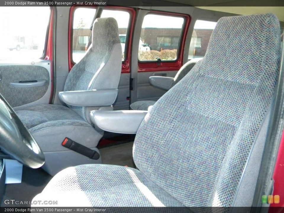 Mist Gray Interior Photo for the 2000 Dodge Ram Van 3500 Passenger #40645919