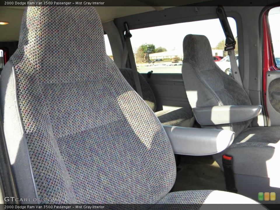 Mist Gray Interior Photo for the 2000 Dodge Ram Van 3500 Passenger #40645946