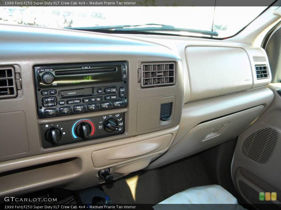 Medium Prairie Tan Interior Dashboard for the 1999 Ford F250 Super Duty XLT Crew Cab 4x4 #40646222