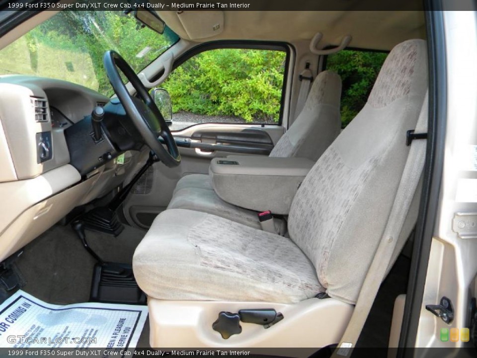 Medium Prairie Tan Interior Photo for the 1999 Ford F350 Super Duty XLT Crew Cab 4x4 Dually #40648654
