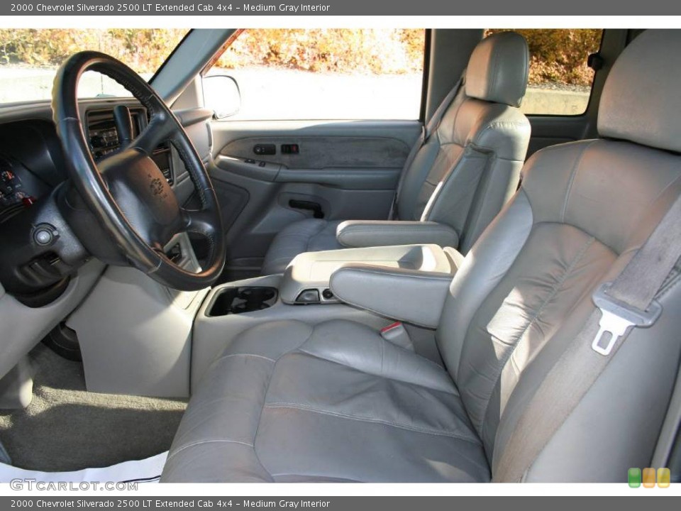 Medium Gray Interior Photo for the 2000 Chevrolet Silverado 2500 LT Extended Cab 4x4 #40649258