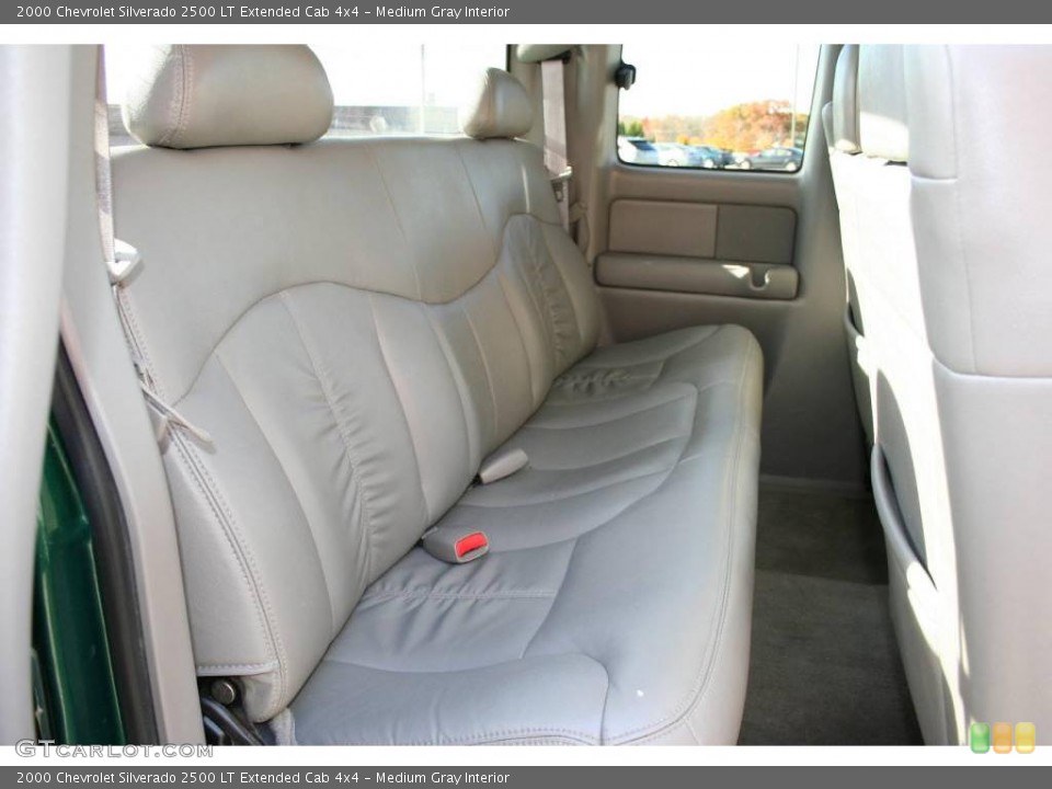 Medium Gray Interior Photo for the 2000 Chevrolet Silverado 2500 LT Extended Cab 4x4 #40649318